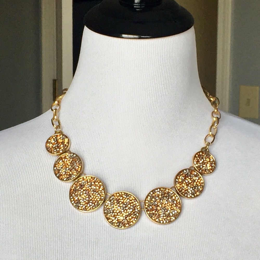 Statement necklace